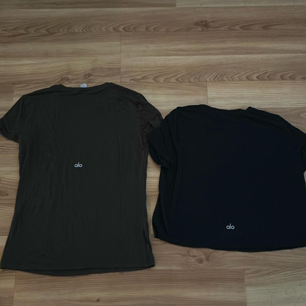 Alo yoga T shirt Set size xs